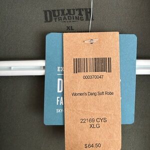 Duluth Trading Company Women’s Lightweight, Wicking Knee Length Robe. Size XL